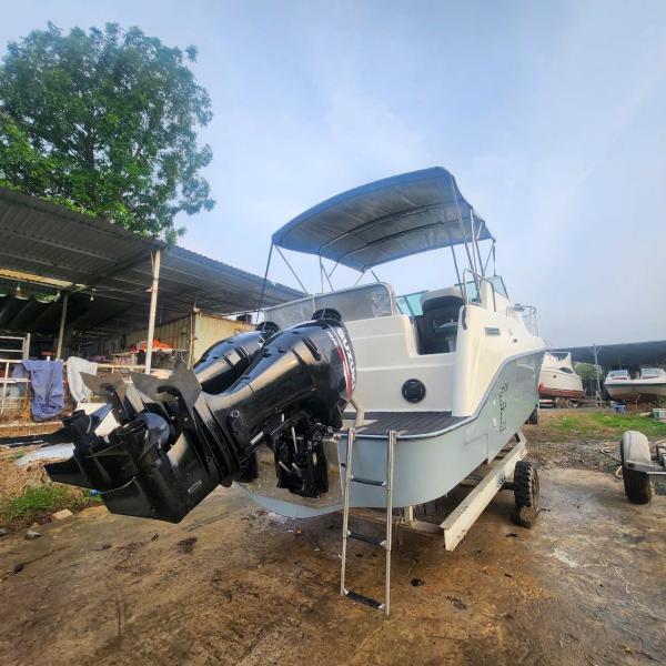Cano 11 Khách 2 máy ngoài SUZUKI 4stroke